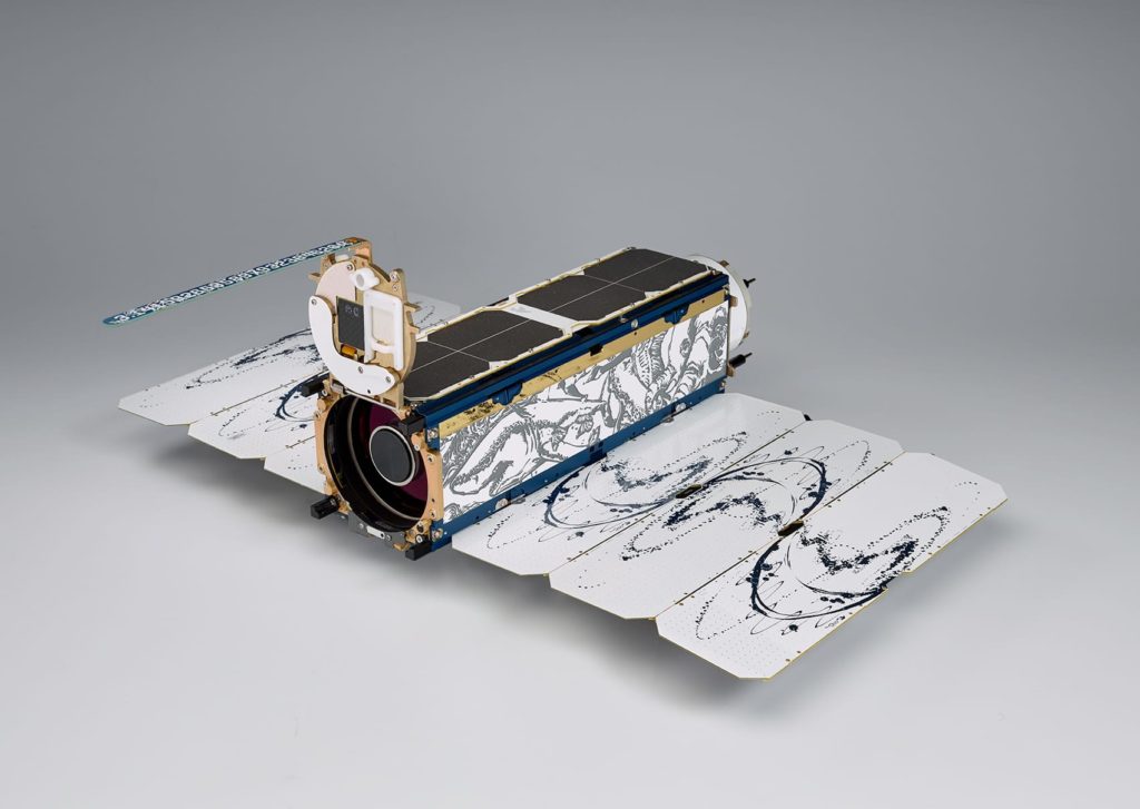  FIGURE 8. Dove satellites measure 10x10x30 centimeters. It will take 120 satellites orbiting in a Sun Synchronous Orbit to image the Earth’s entire landmass every day. If current launch schedules hold, Planet Labs will reach this on- orbit target by the end